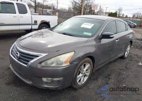 2015 Nissan Altima 2.5/2.5 S/2.5 Sl/2.5 Sv из США, поврежденный, VIN 1N4AL3AP1FN400210